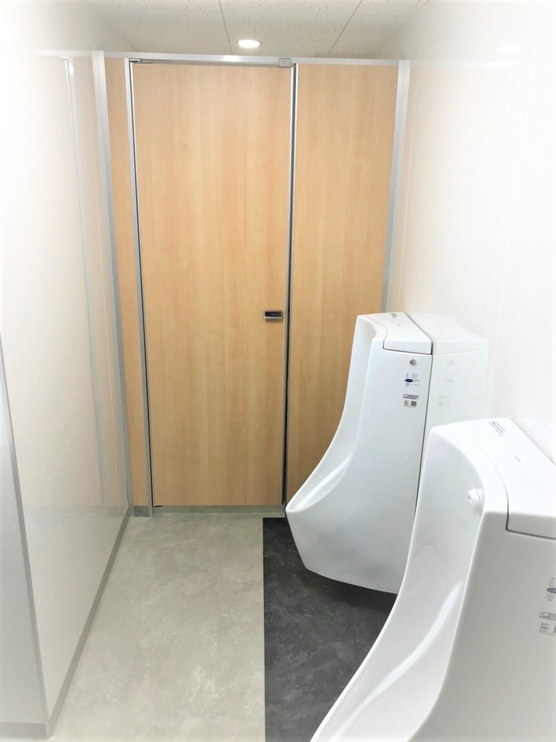 某企業様　トイレ改修工事